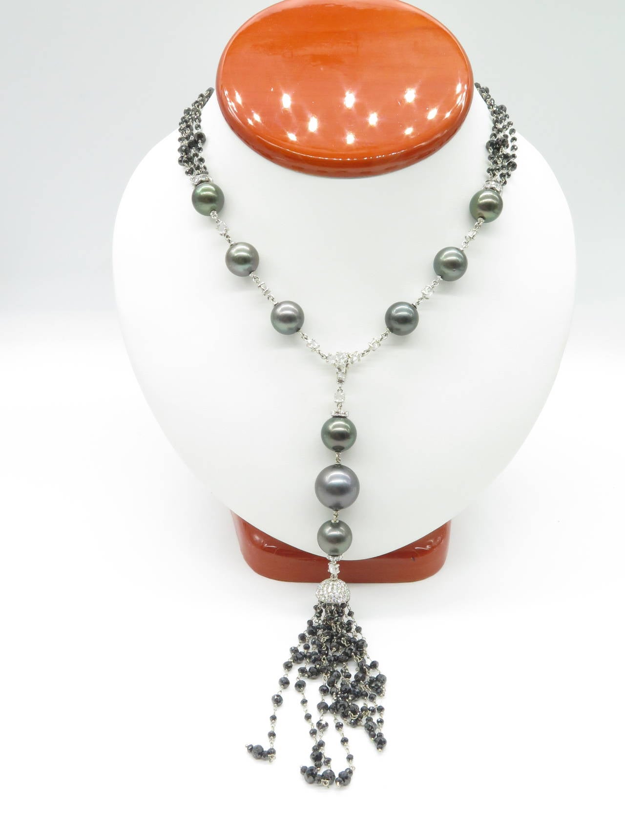 Black and White Diamonds With Black Tahitian Pearl Necklace For Sale 2