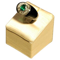 3.23 Ct Diamonds, 1.33 Ct Oval Emerald, Gold and BlackEnamel cocktail ring