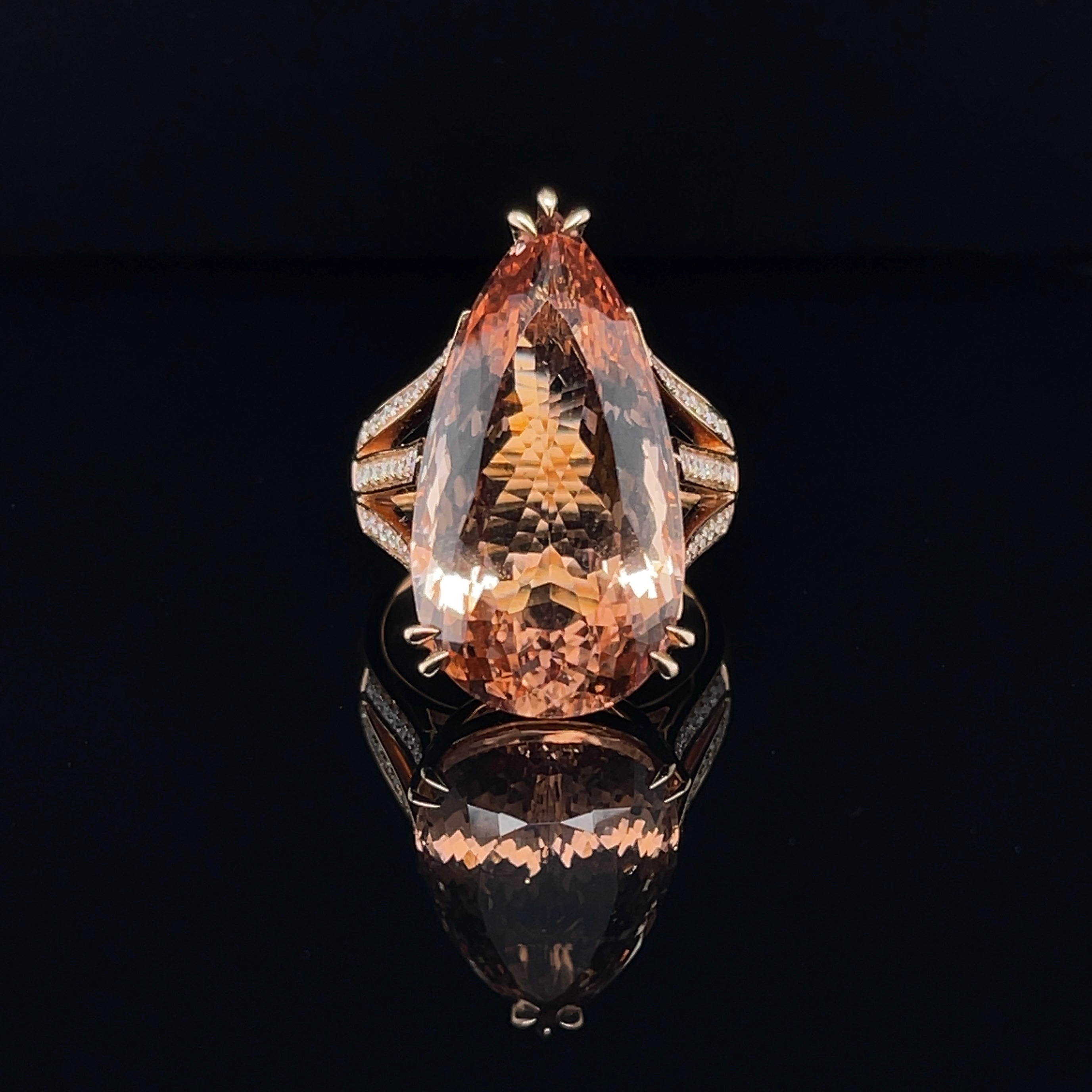 For Sale:  18ct Rose Gold 17.83ct Morganite and Diamond Ring 6