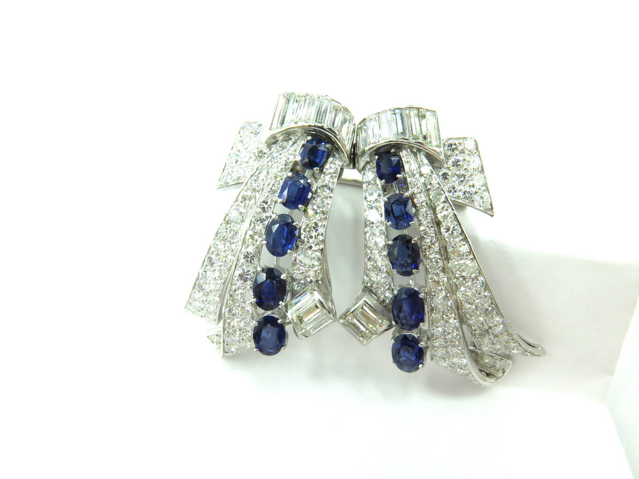 Exquisite 1930s Sapphire Diamond Platinum Double Dress Clip Pin 4