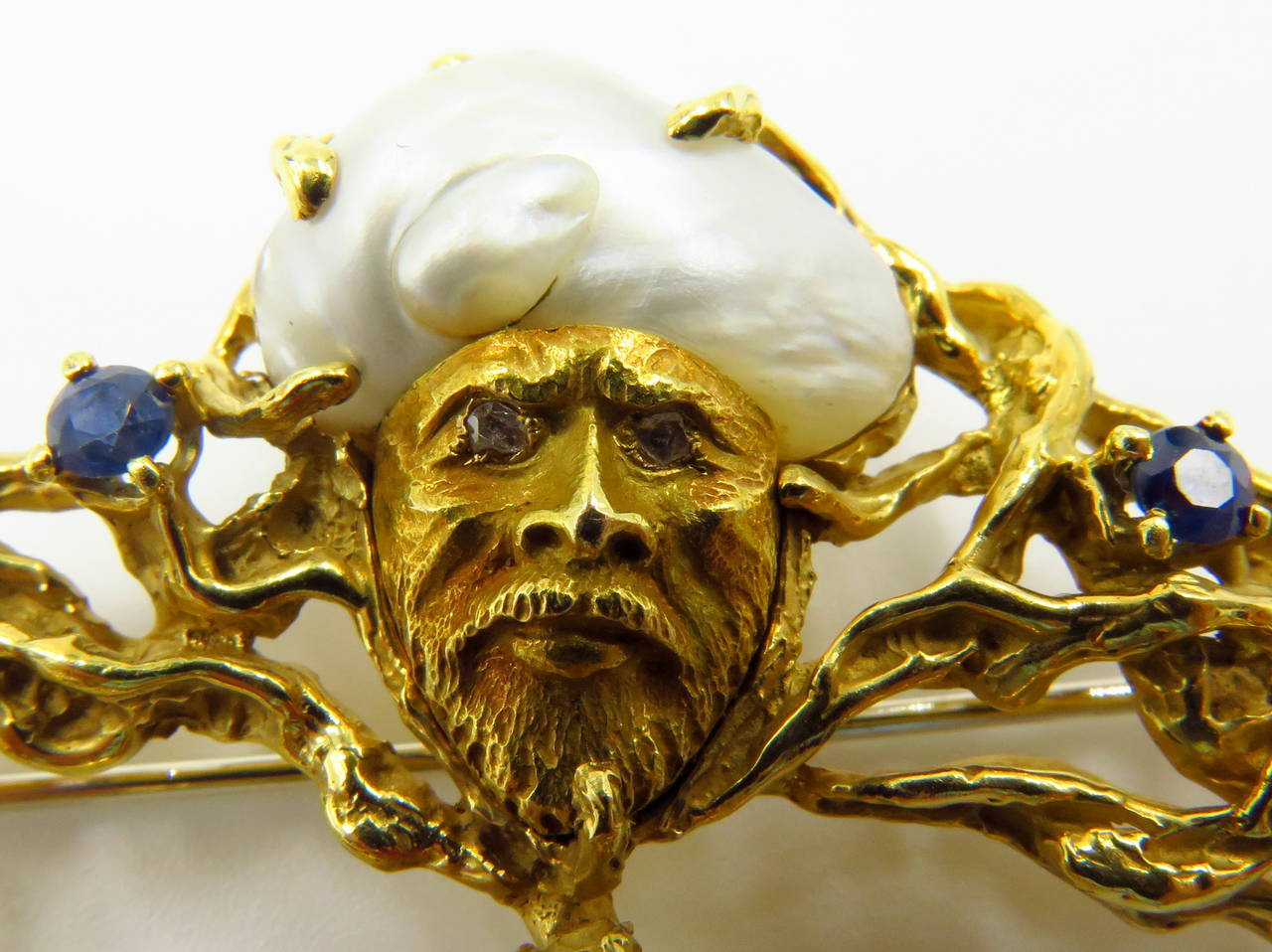 Women's or Men's Arthur King Large Gem Set Gold Figural Face Pin For Sale