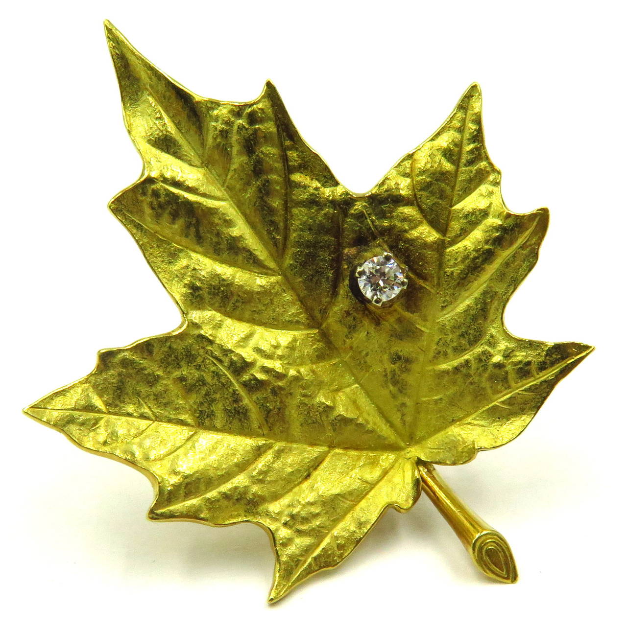 Women's or Men's Tiffany & Co. Diamond Gold Maple Leaf Brooch Clip
