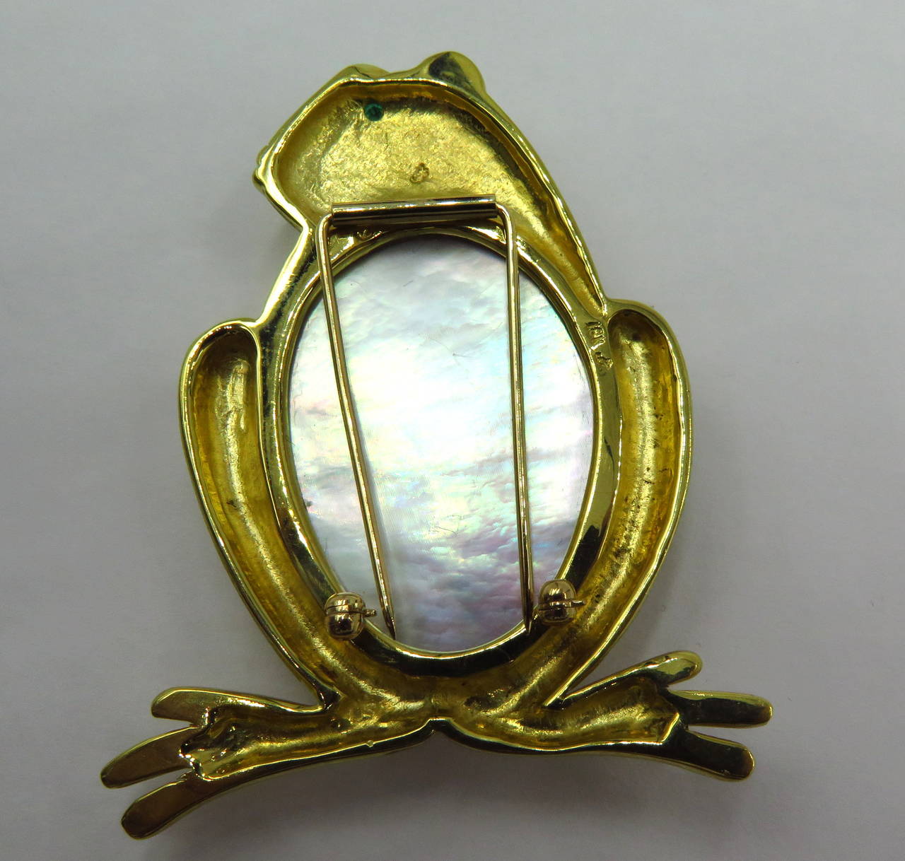 Women's or Men's Sandrajean Wainwright Reverse Painted Rock Crystal Tourmaline Gold Frog Pin 