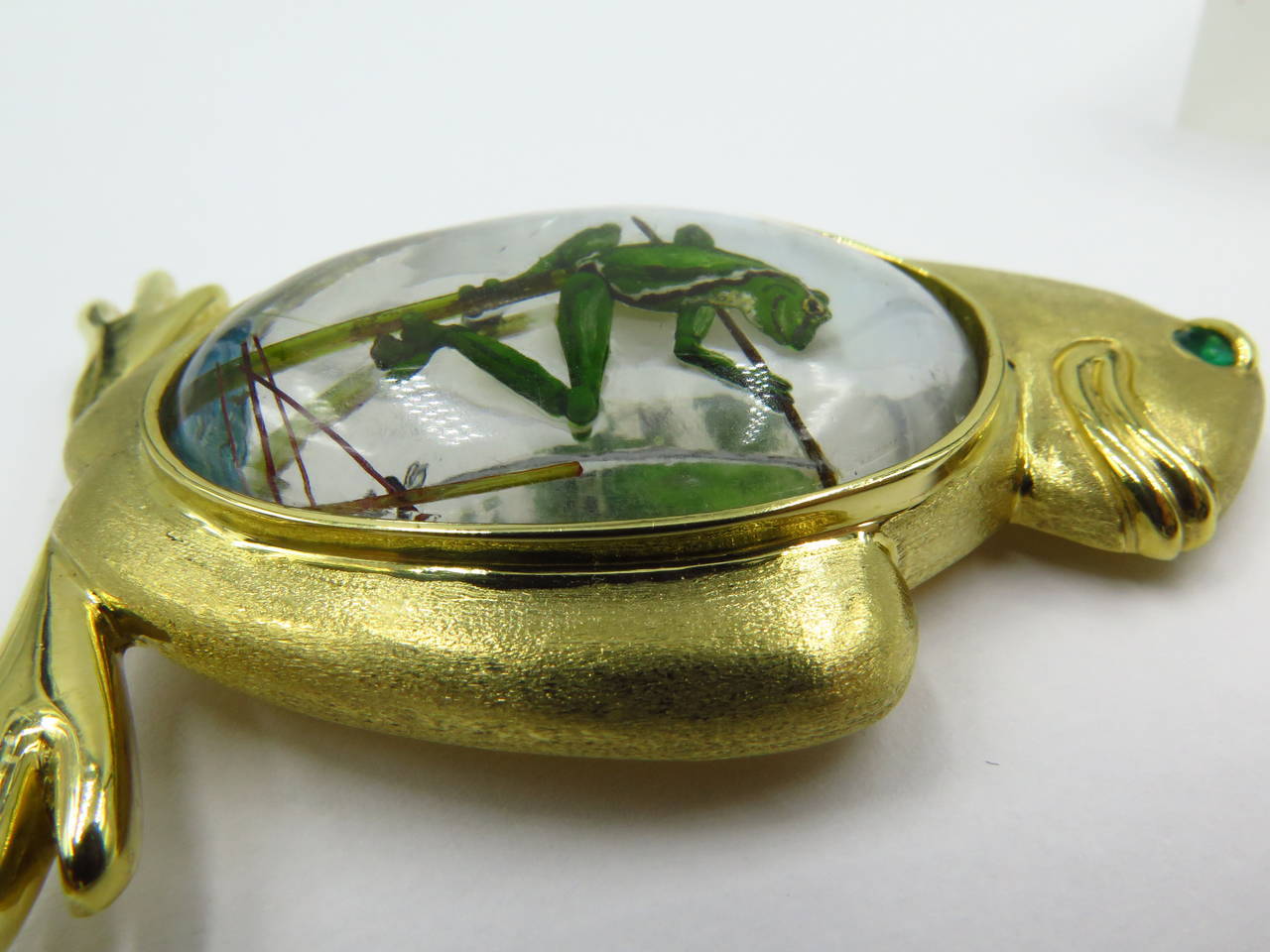 Sandrajean Wainwright Reverse Painted Rock Crystal Tourmaline Gold Frog Pin  3