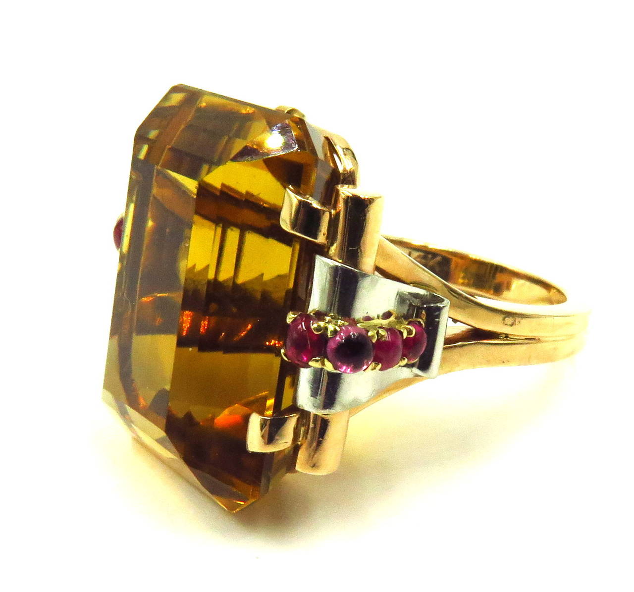 1940s Retro Large Citrine Ruby Gold Platinum Ring In Excellent Condition In Palm Beach, FL