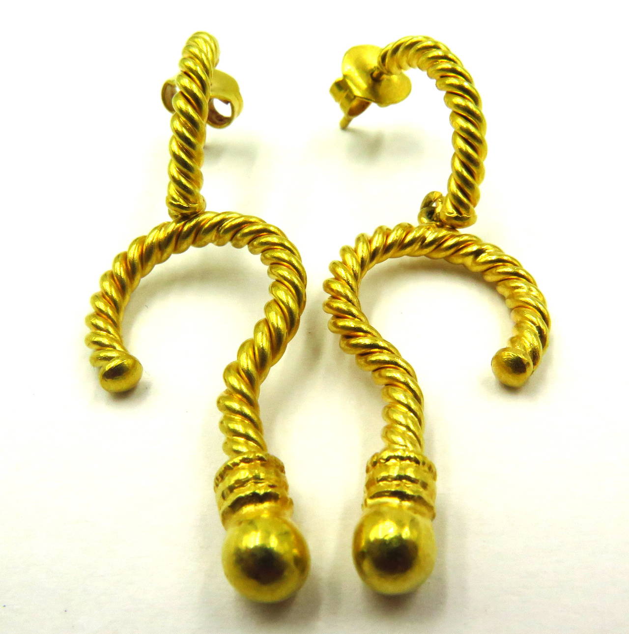 These edgy question marks will keep them guessing......
They are made to look like 1/2 hoops of rope on top and have a matching rope motif question mark hanging down. There is a right and a left. They measure 2