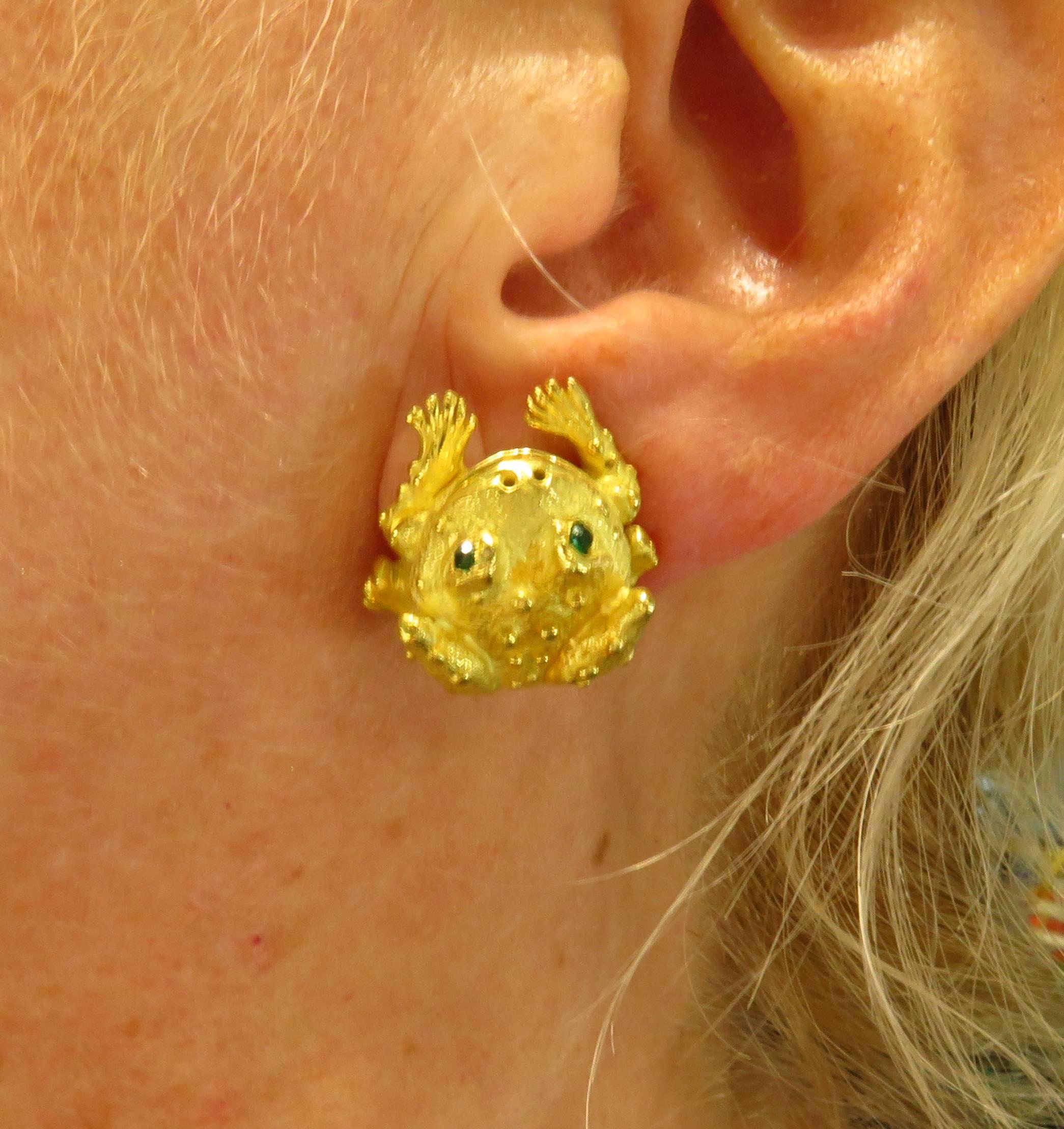 Women's Albert Lipten Tsavorite Eyes Heavily Warted Frog Clip Earrings With Sweet Smiles