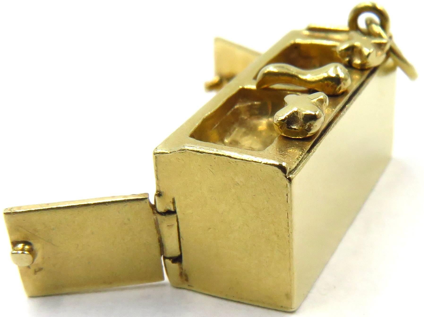 Women's or Men's Rare Amazing Kitchen Sink With 5 Movable Parts Gold Charm Pendant