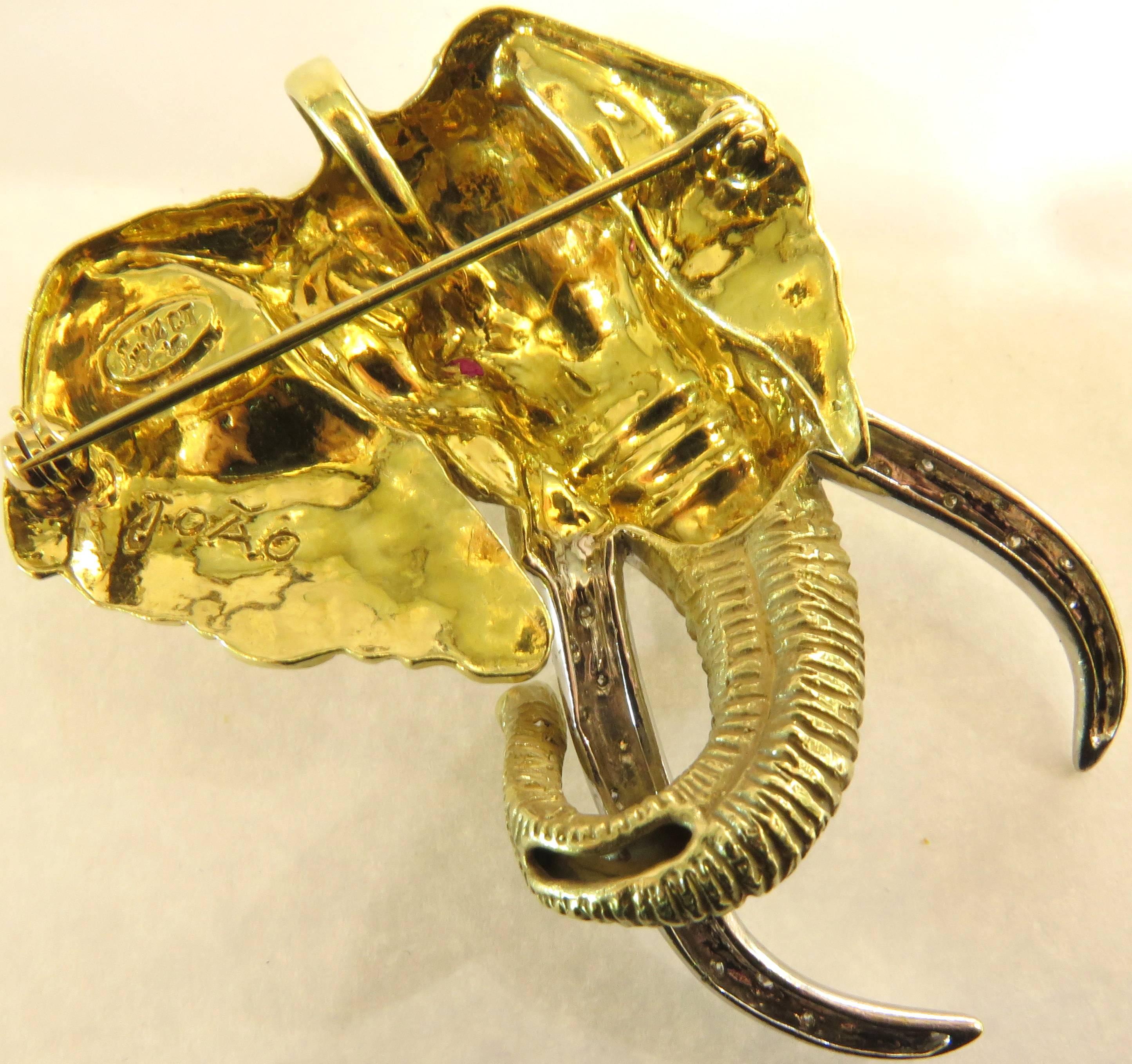 Joao Elephant Realistically Detailed Large Ruby Diamond Gold  Pin Pendant 4