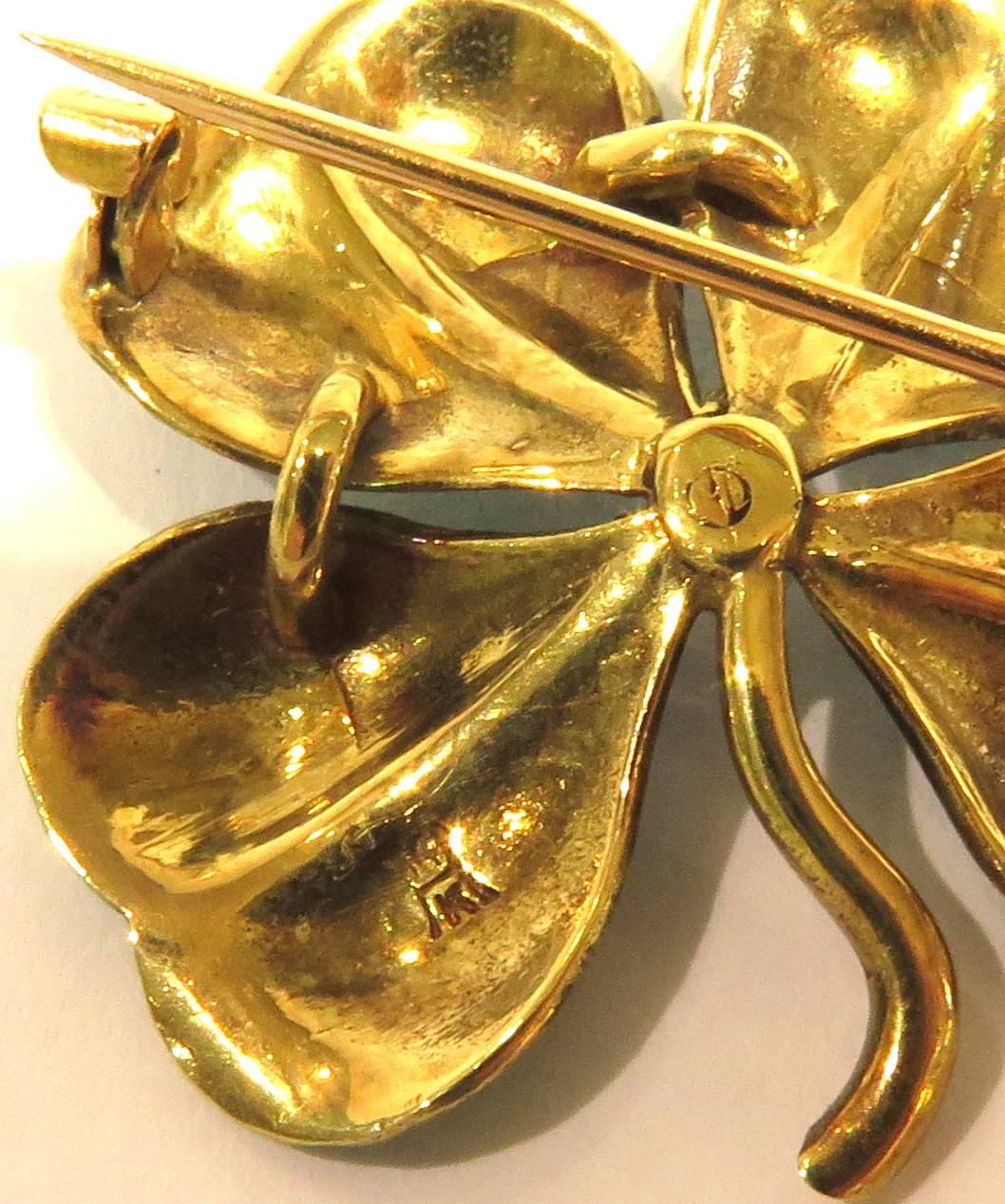 Women's or Men's Art Deco Enamel Four-Leaf Clover Pin With Natural Pearl Center