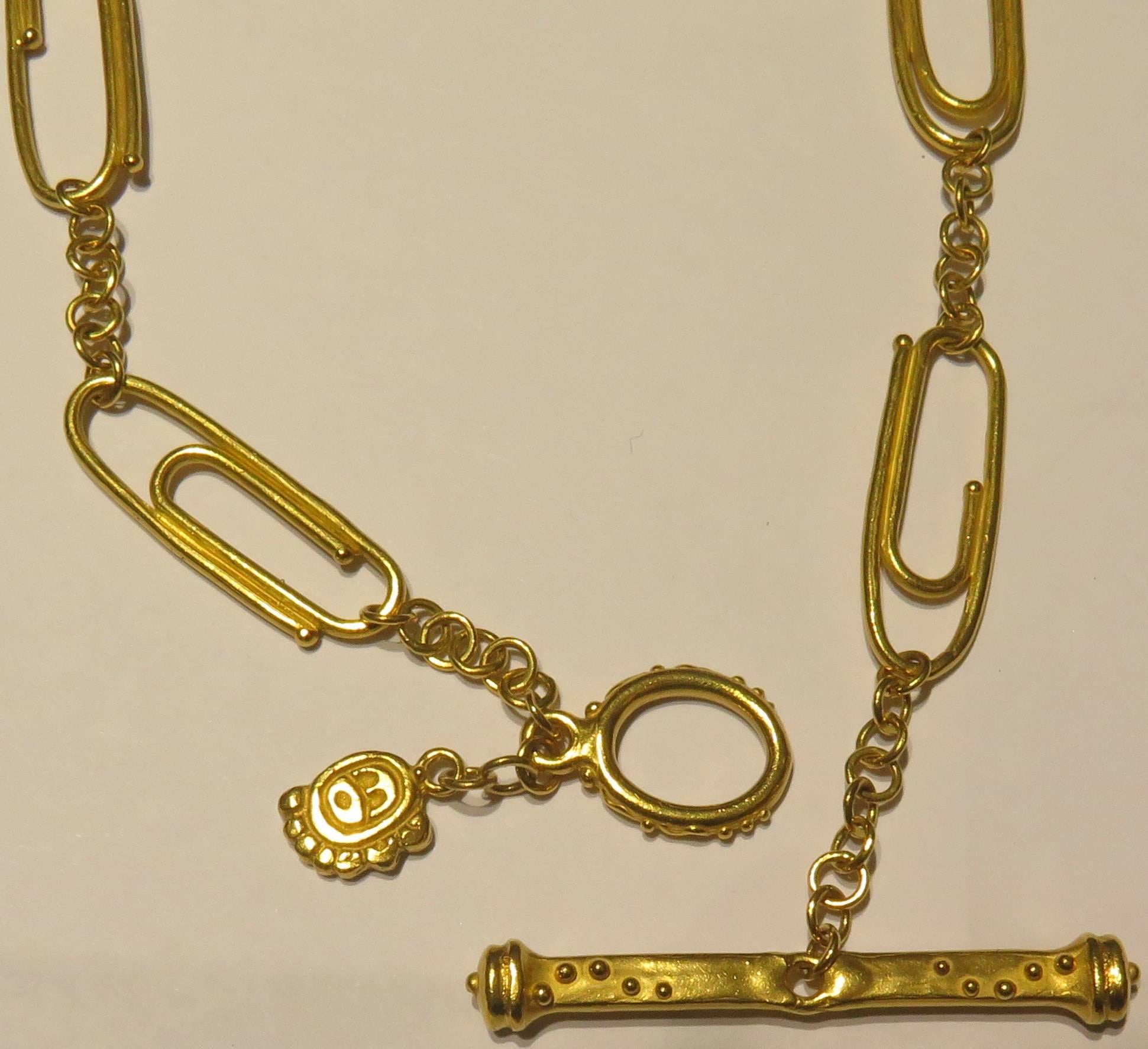 Denise Roberge Edgy Gold Paper Clip Toggle Necklace In Excellent Condition For Sale In Palm Beach, FL