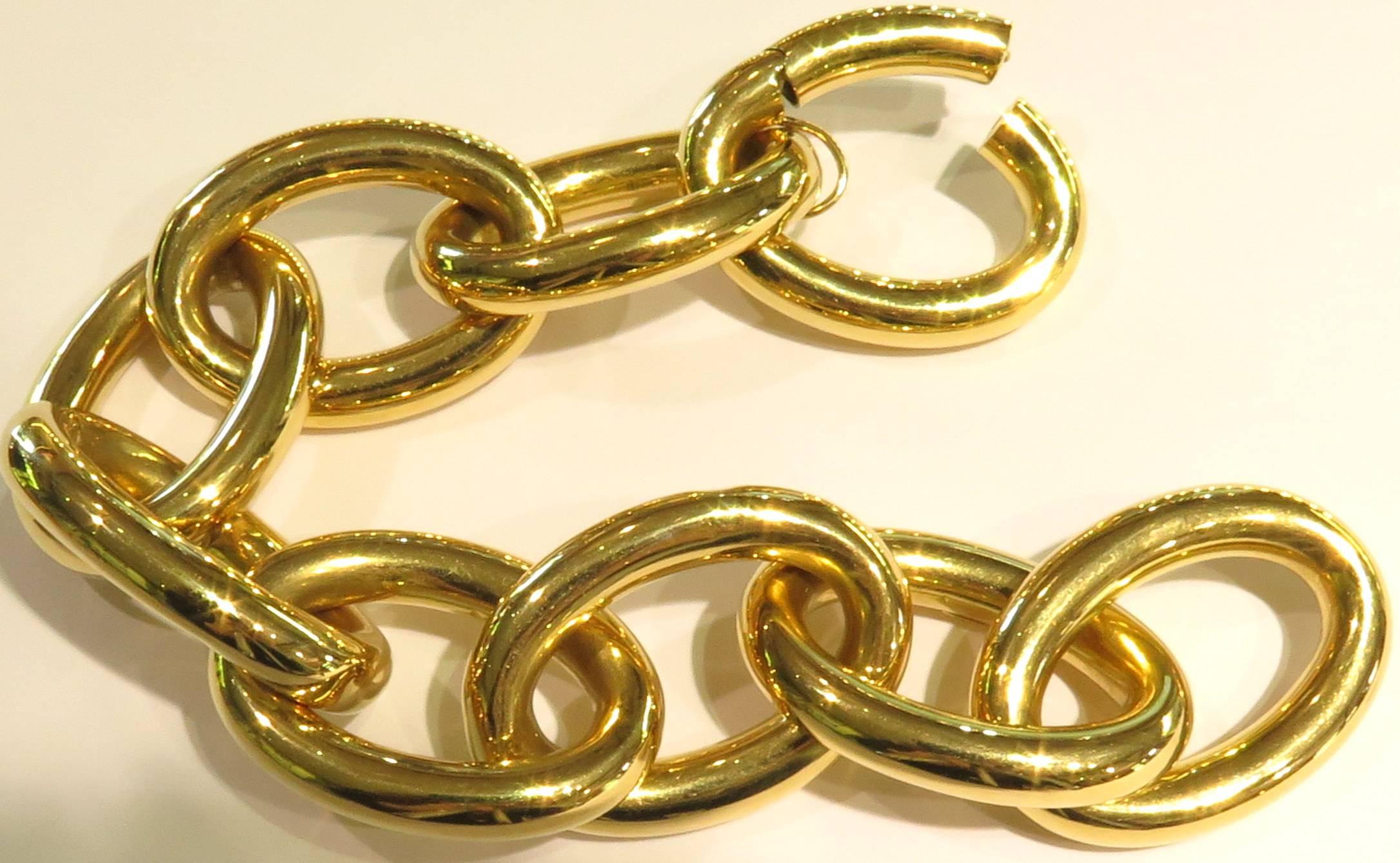 Women's or Men's Colossal Oval Link Spectacular Gold Bracelet