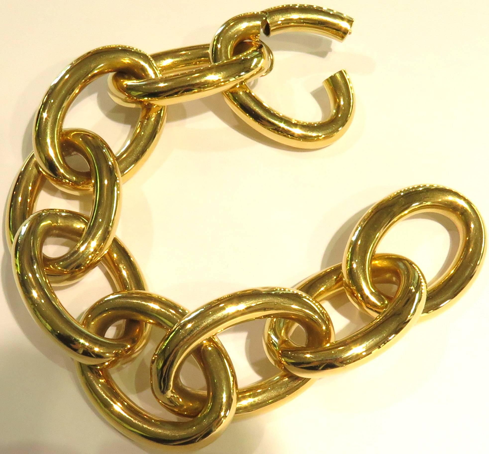 Colossal Oval Link Spectacular Gold Bracelet 2