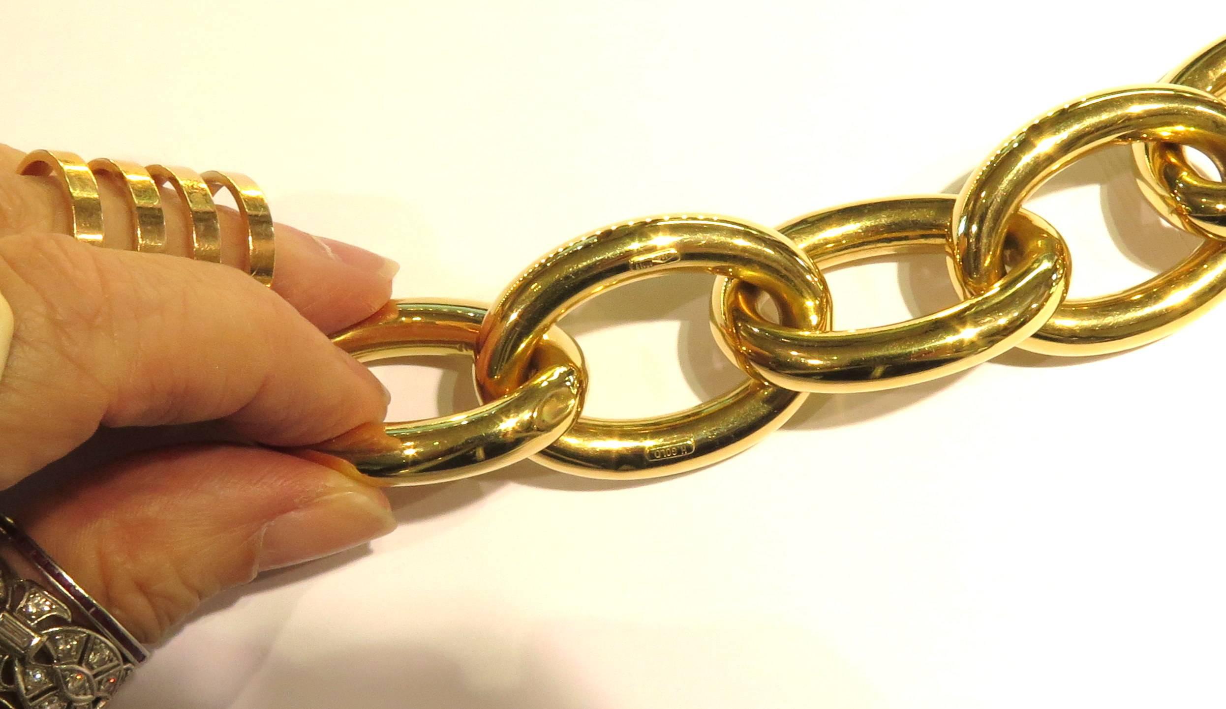Colossal Oval Link Spectacular Gold Bracelet 4