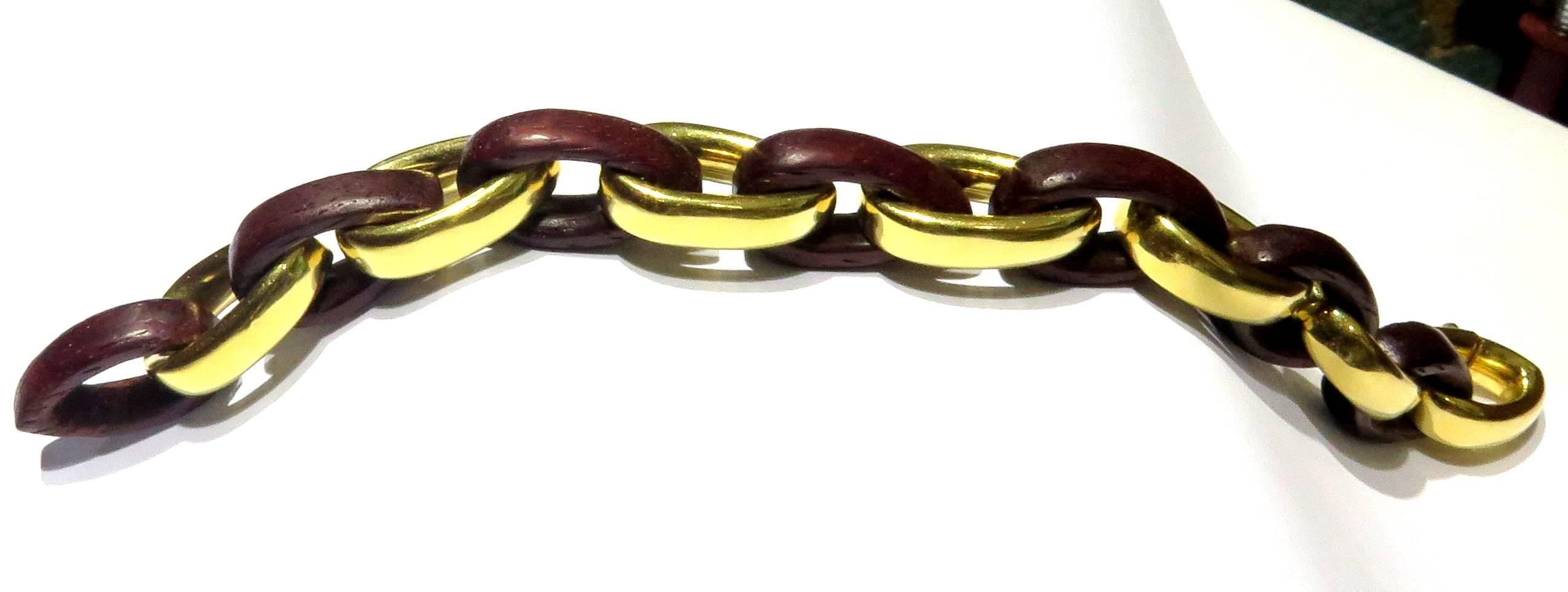 Uniquely Shaped Gold Wood Large Link Bracelet 5