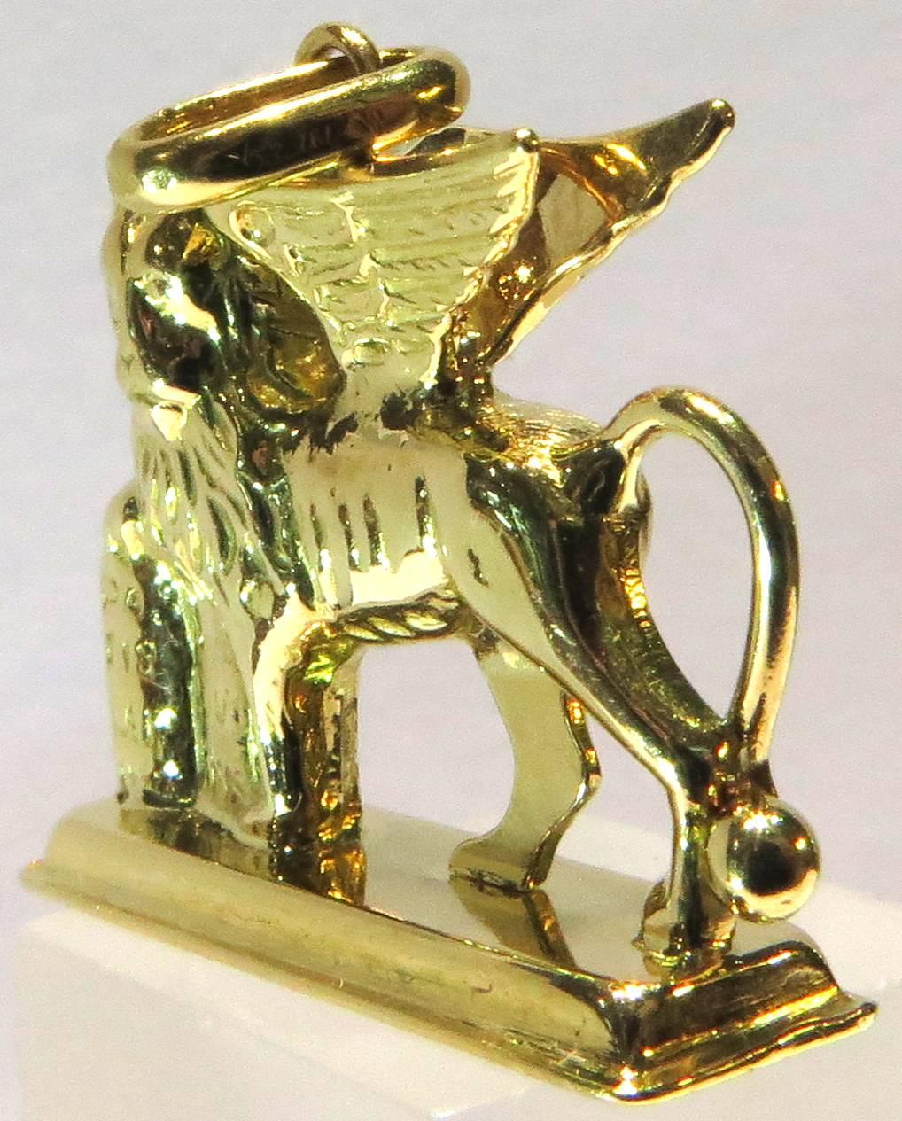 Women's or Men's Superb Lion of Saint Mark Is a Symbol of Venice Gold Pendant Charm