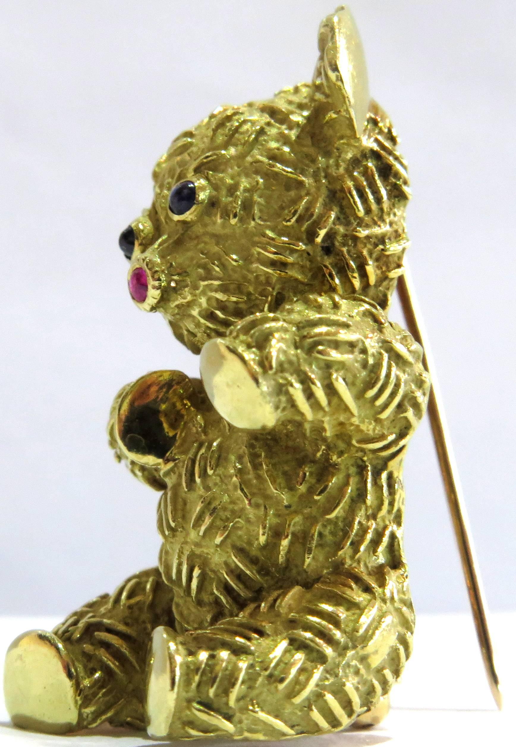 Adorable Gold Teddy Bear Pin with Ruby and Sapphires In Excellent Condition In Palm Beach, FL