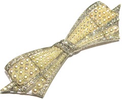 Exquisite Art Deco Natural Pearl Diamond Platinum Bow Pin