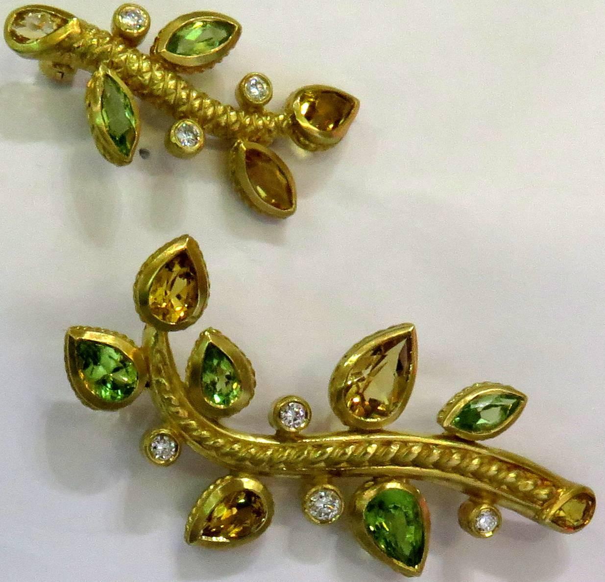 Pair of Judith Ripka Yellow Beryl Peridot Diamond Gold Branch Pins For Sale 4