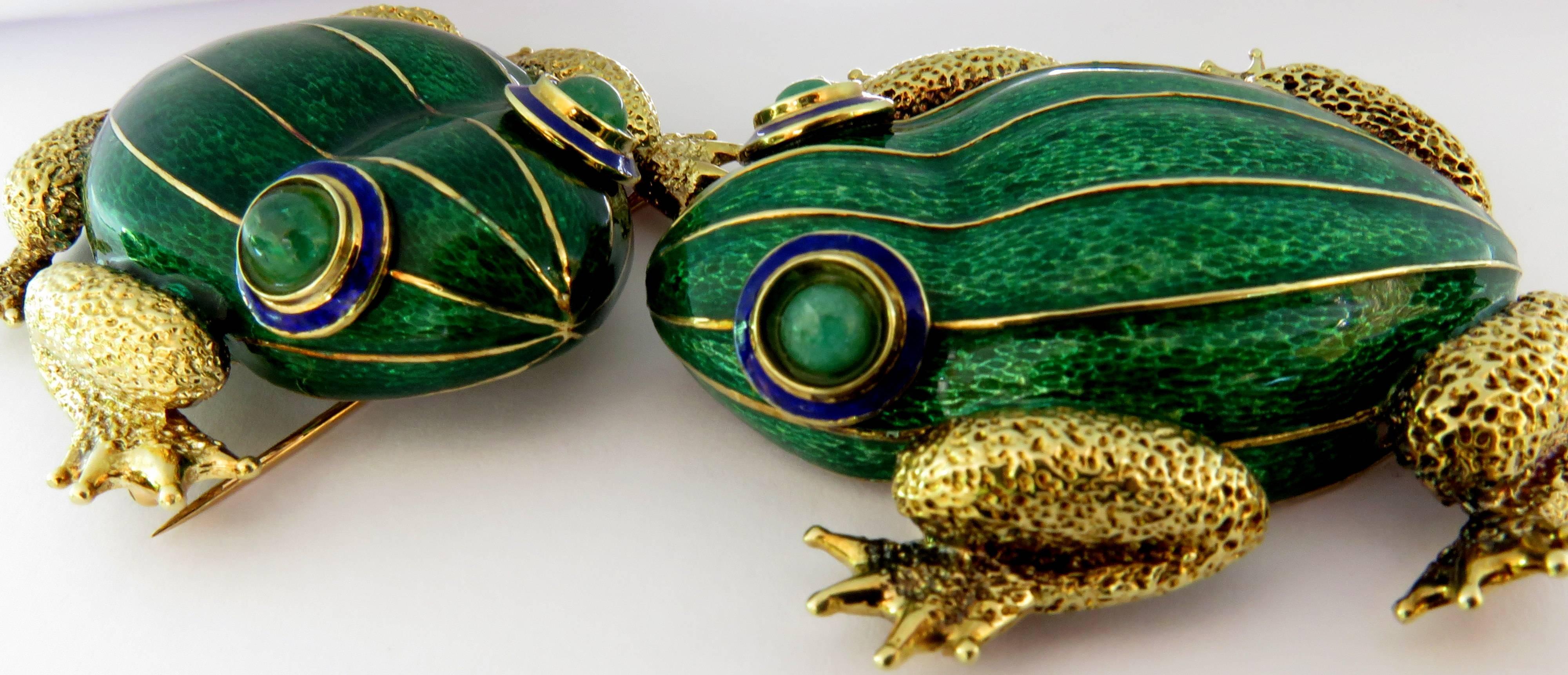 Huge Pair of Green and Blue Enamel Gold Frog Pins with Emerald Eyes In Excellent Condition In Palm Beach, FL