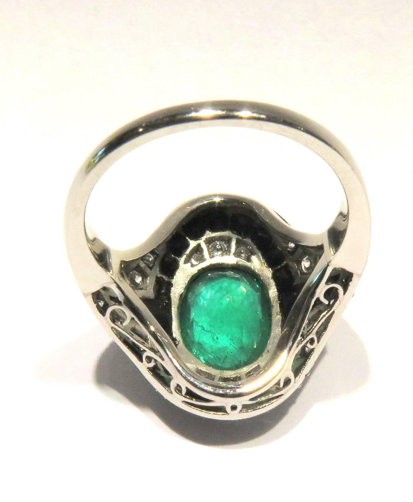 Exquisite Emerald Diamond Calibrated Onyx Platinum Ring In Excellent Condition In Palm Beach, FL