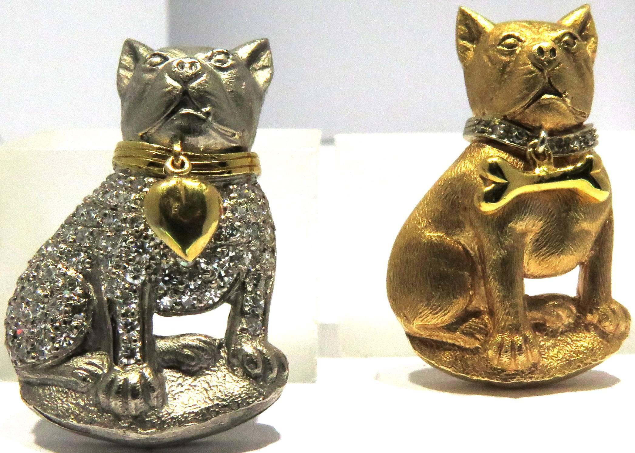 Adorable Pair of Yellow and White Gold Diamond French Bulldog Moveable Pins For Sale 3