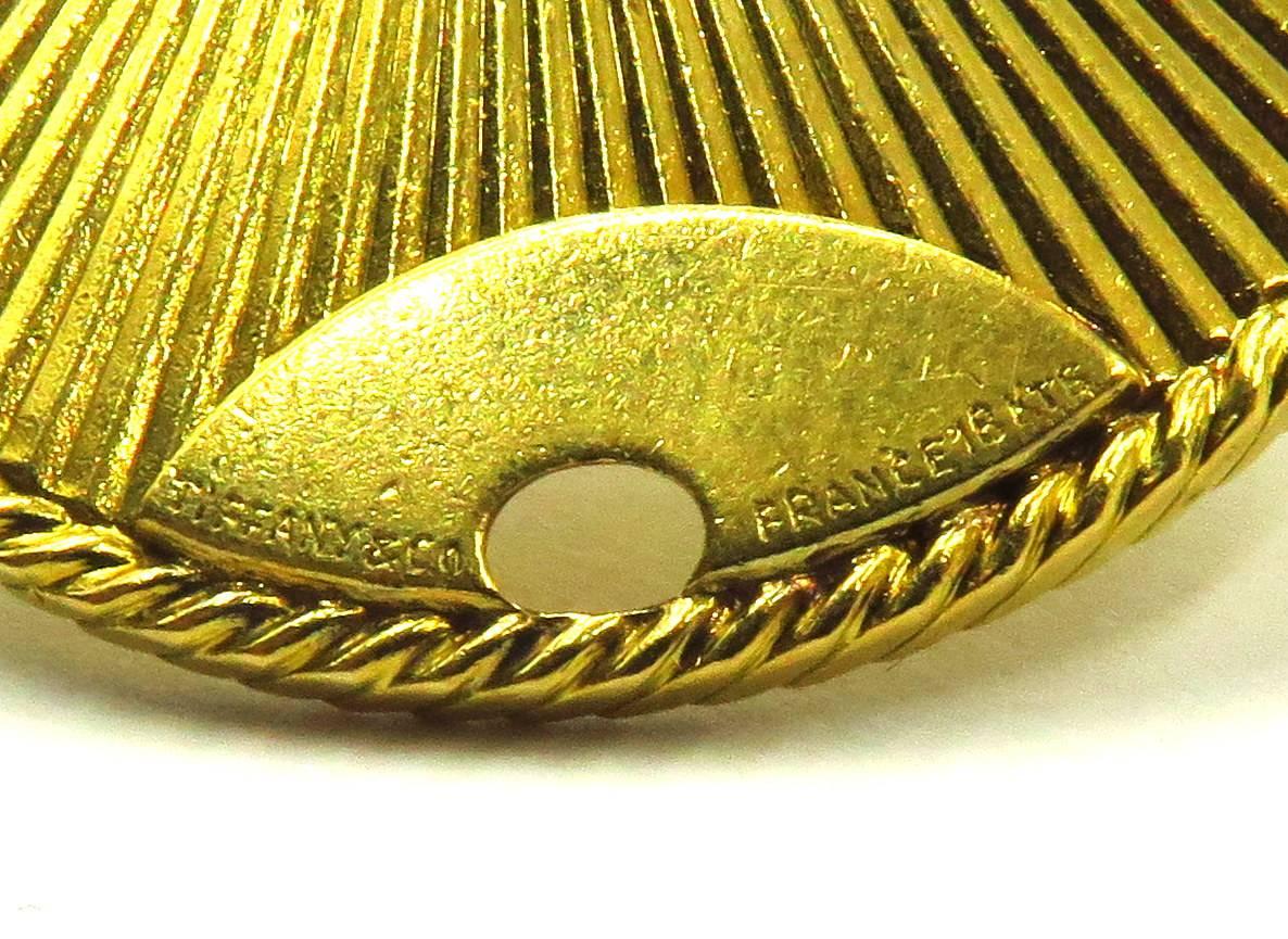 Tiffany & Co France 1950s Golf Hole in One Large Gold Charm Pendant In Excellent Condition In Palm Beach, FL