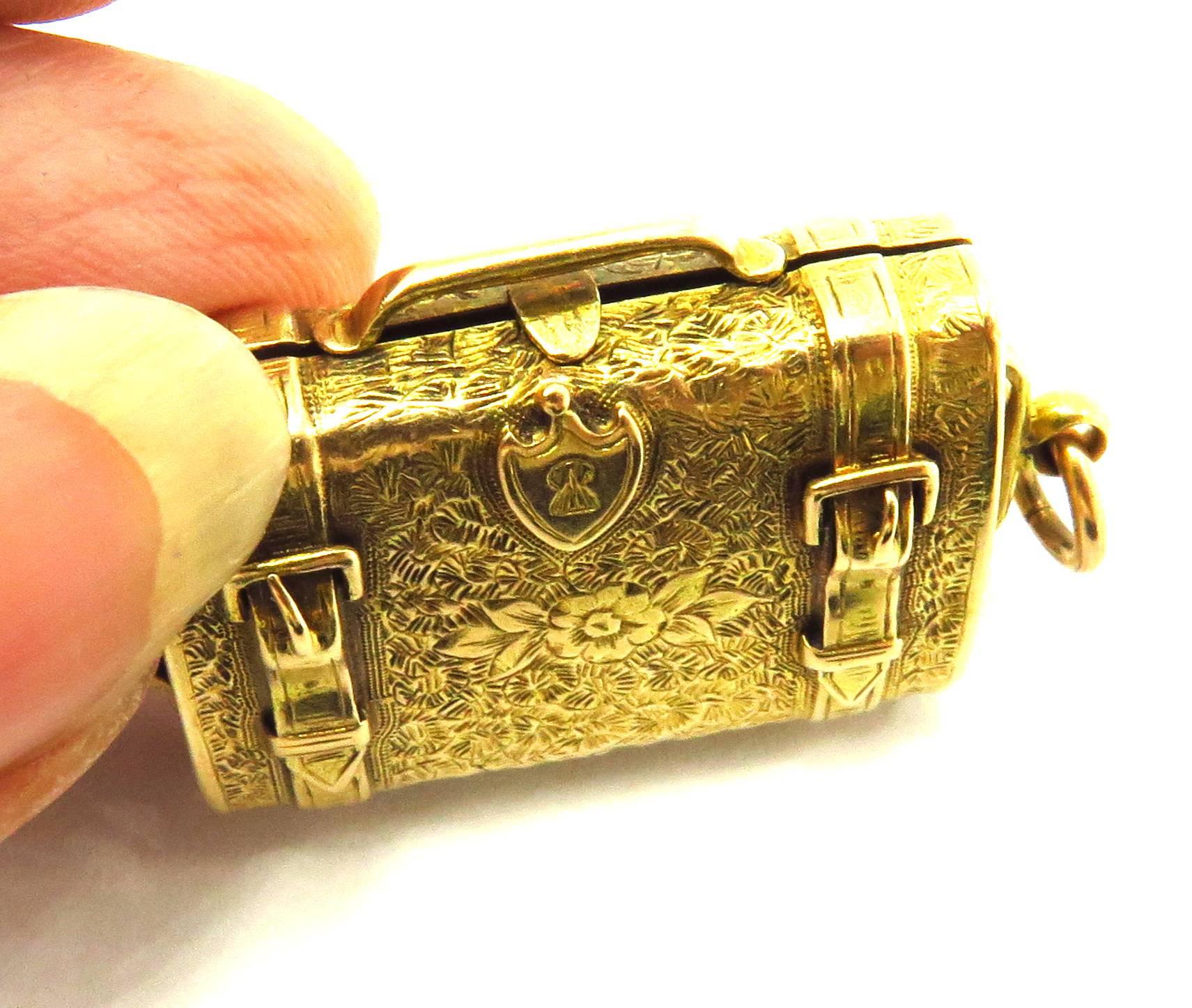 Fabulous Antique Heavily etched Suitcase Motif Gold Locket Charm Pendant In Excellent Condition In Palm Beach, FL