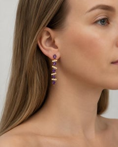 Orecchini pendenti con ametiste dal design geometrico moderno, argento, oro