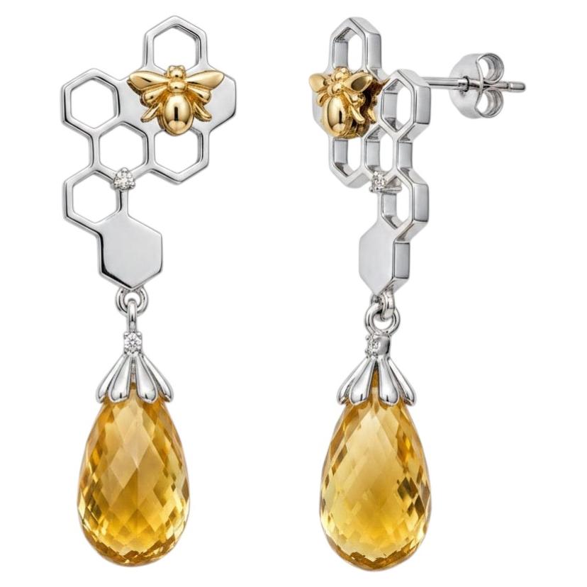 Bee on Honeycomb Studs Earrings with Citrines Briolettes For Sale