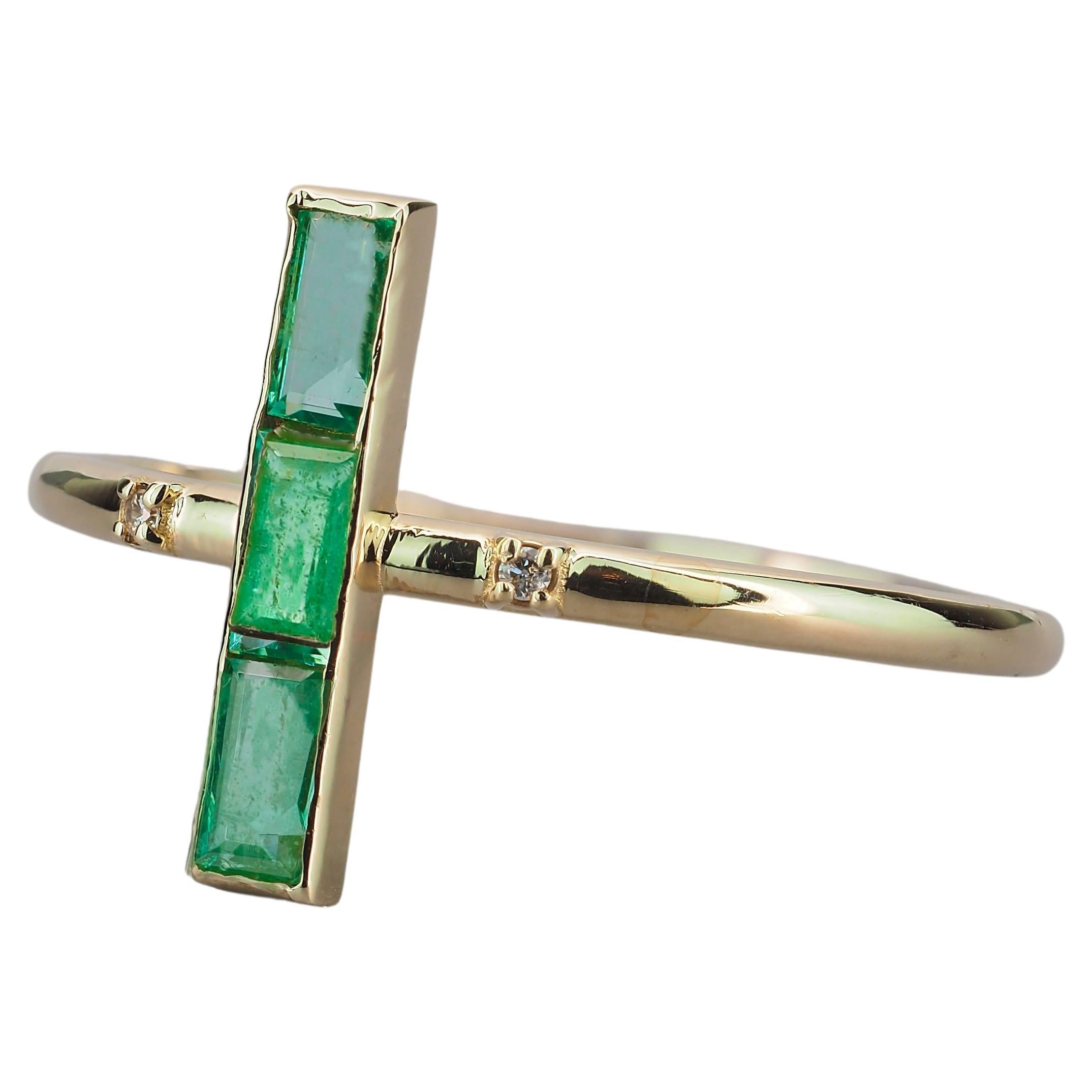 For Sale:  Baguette Emerald and Diamonds 14k gold ring