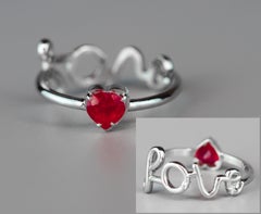 14k Gold Ring with Heart Ruby and Diamonds