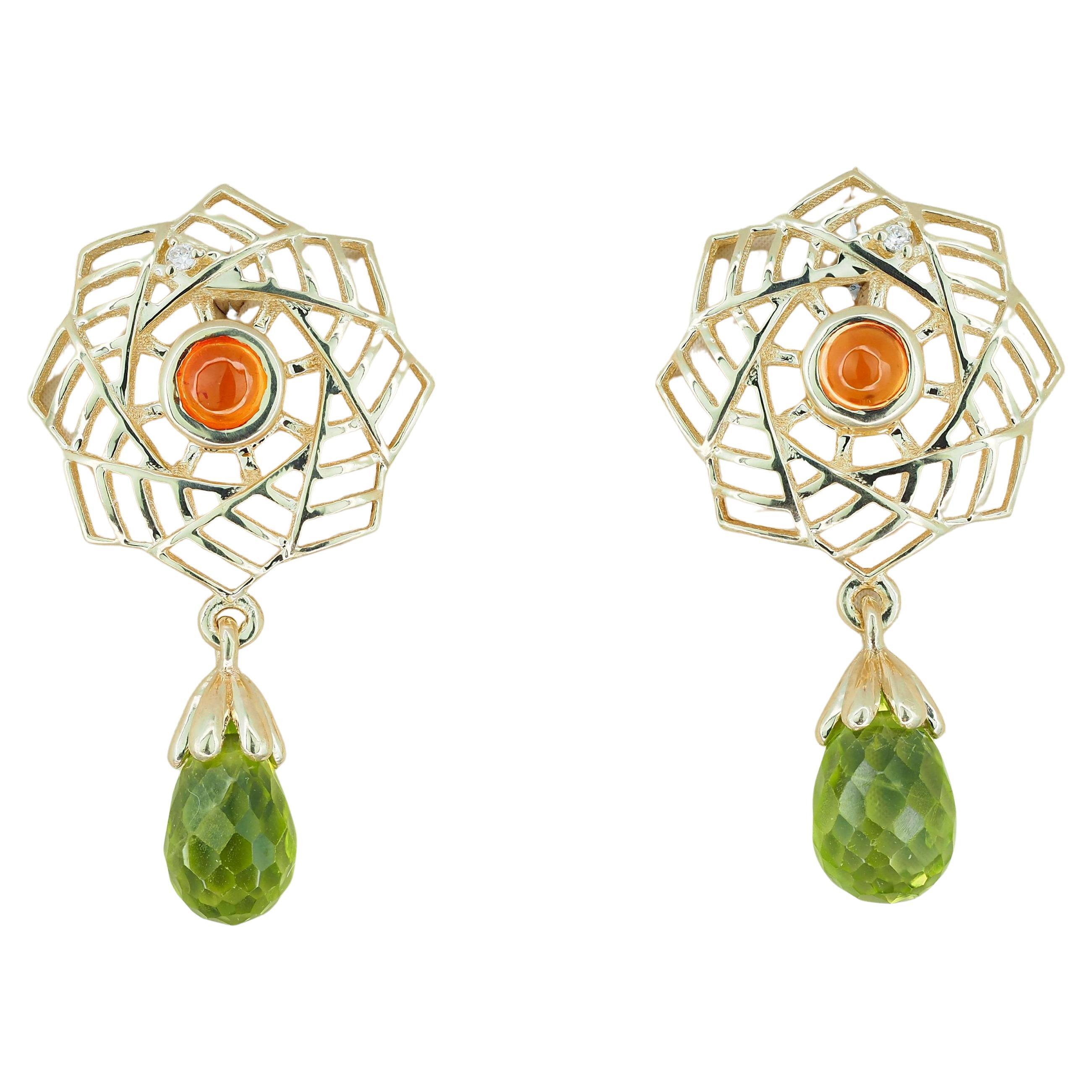Boucles d'oreilles avec péridots, saphirs et diamants
