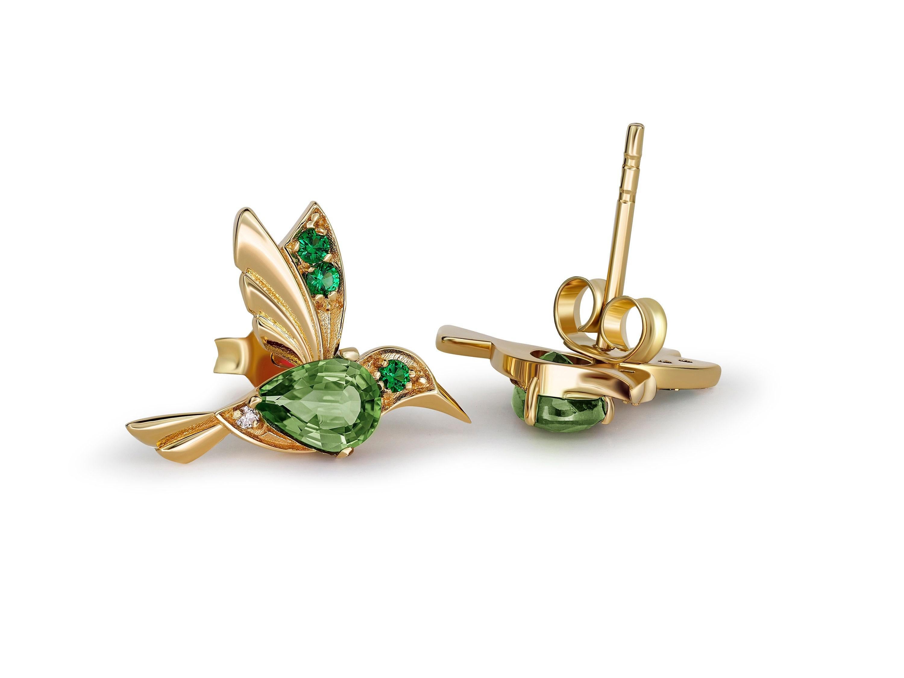 Moderno Orecchini colibrì con peridoti in vendita