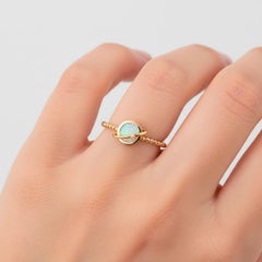 14k gold ring with opal cabochon