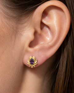 Pear-Cut Amethyst Lutus Flower earrings studs, Silver, gold