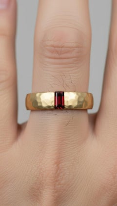 Men’s Octagon-Cut Garnet Hammered Ring, Silver, Gold