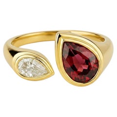 Toi et Moi Gemstone Ring: Garnet and Moissanite
