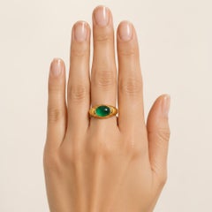 Unisex Oval Cabochon Onyx Signet Ring