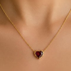Collier avec pendentif en grenat en forme de cœur, argent et or