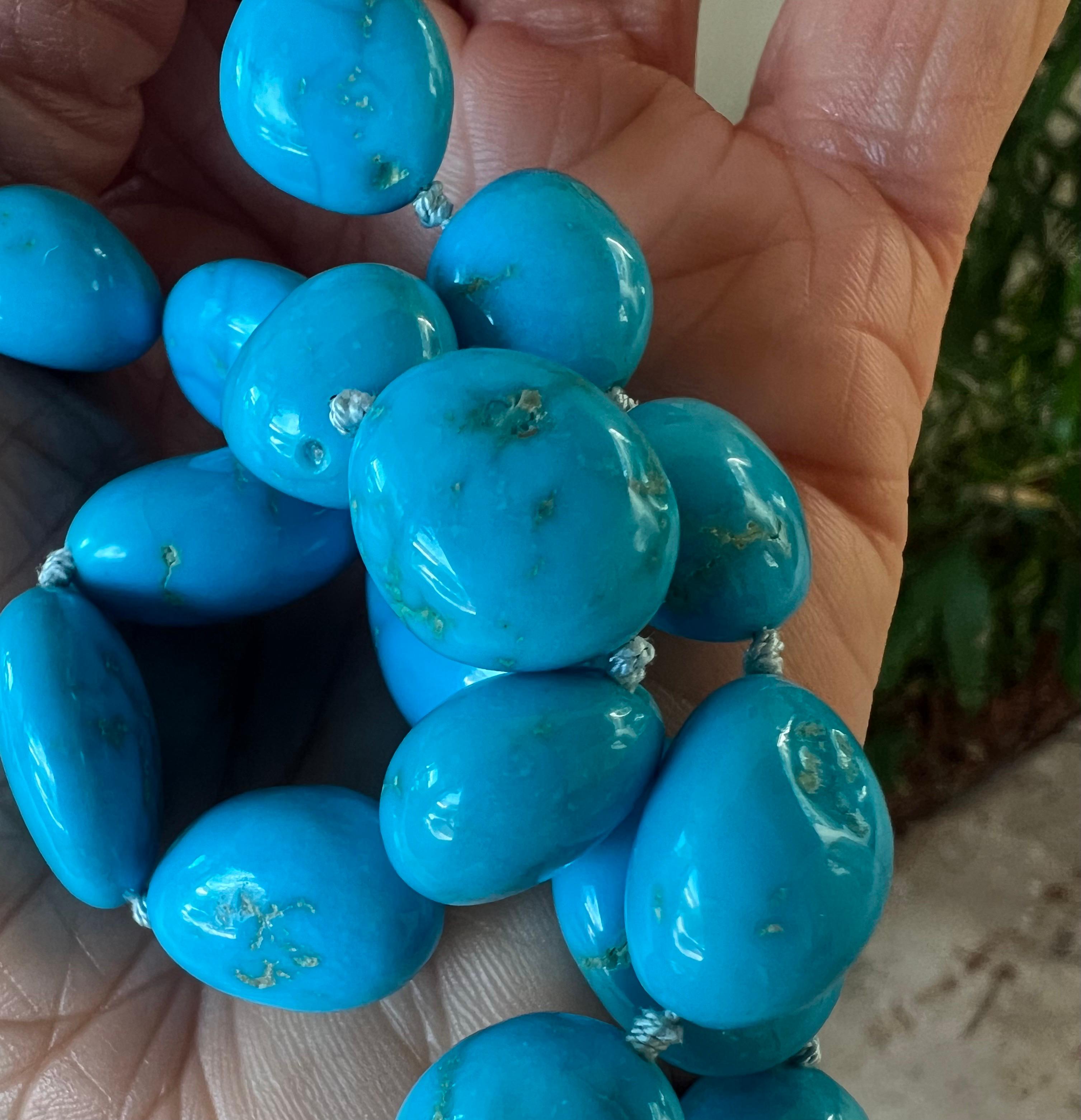 Turquoise Bead Gold Peyote Bird Necklace In Excellent Condition For Sale In Palm Beach, FL