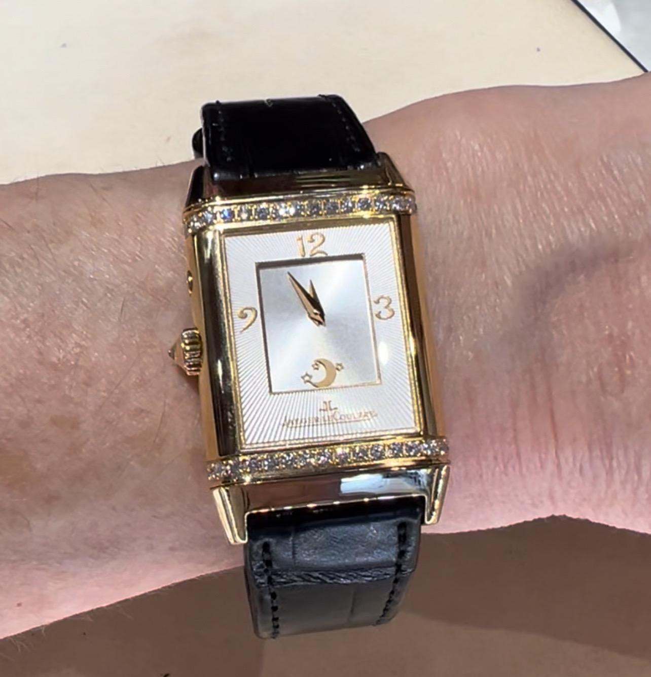 Jaeger-LeCoultre Reverso Duetto Duo Yellow Gold Diamond Wristwatch For Sale 4