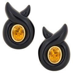 Boucles d'oreilles Verdura en or jaune 18 carats, avec citrine et onyx noir torsadé