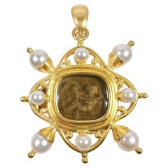Broche colgante de perlas de cristal venecianas de oro de 19k Elizabeth Locke