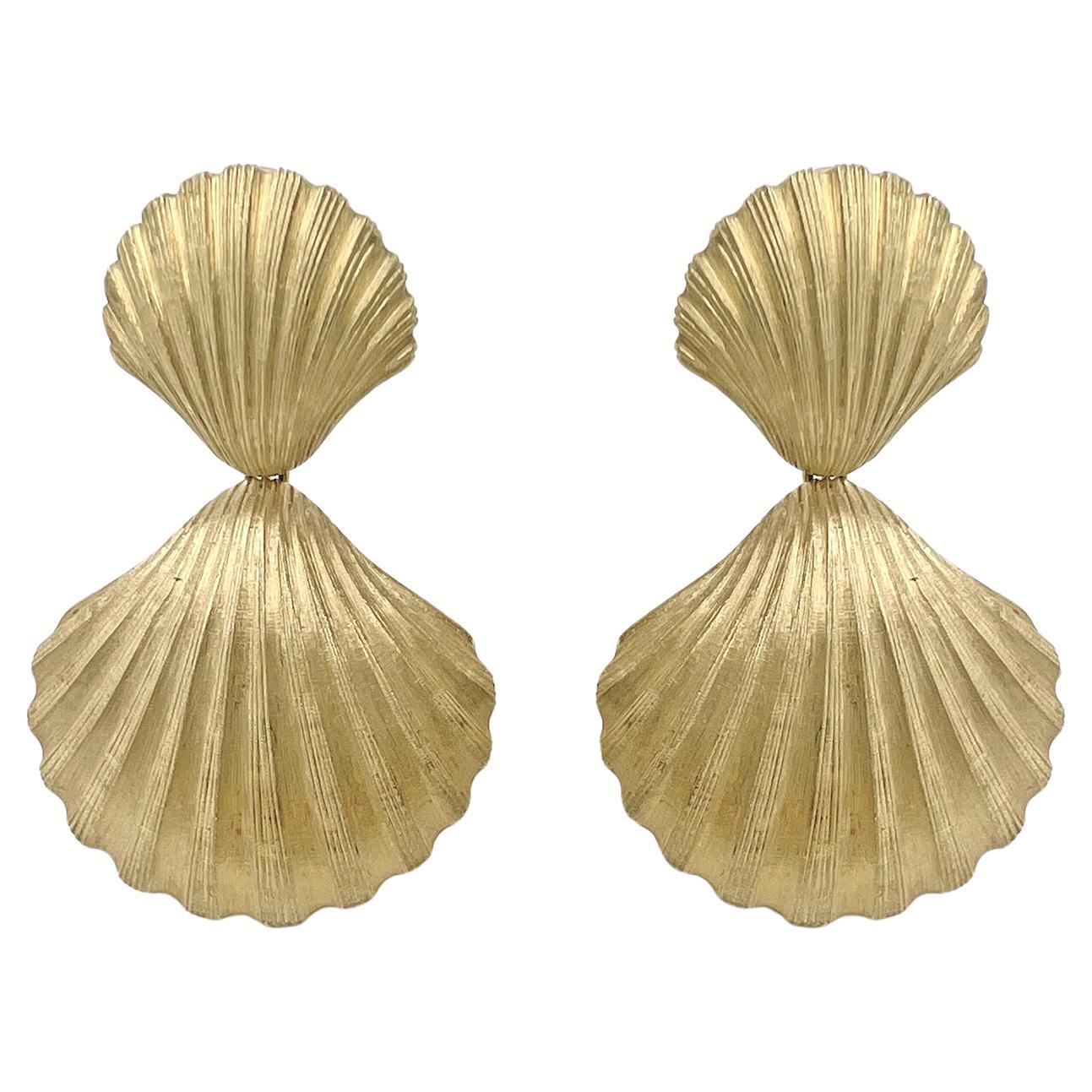 Buccellati 18k Yellow Gold Shell Drop Earrings