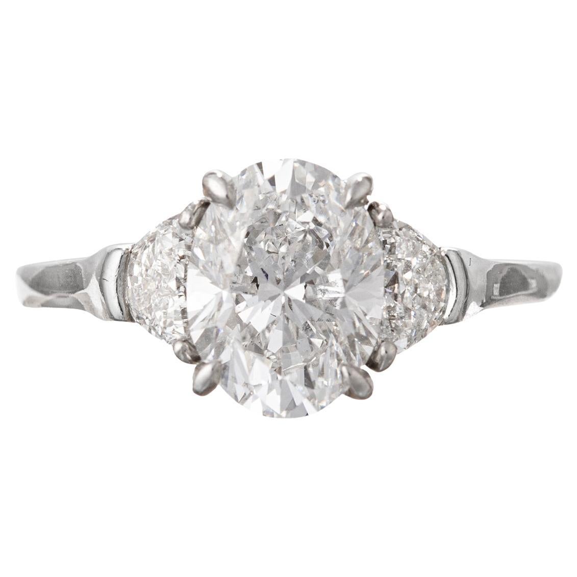 1.75 Carat Oval Brilliant-Cut Diamond Engagement Ring