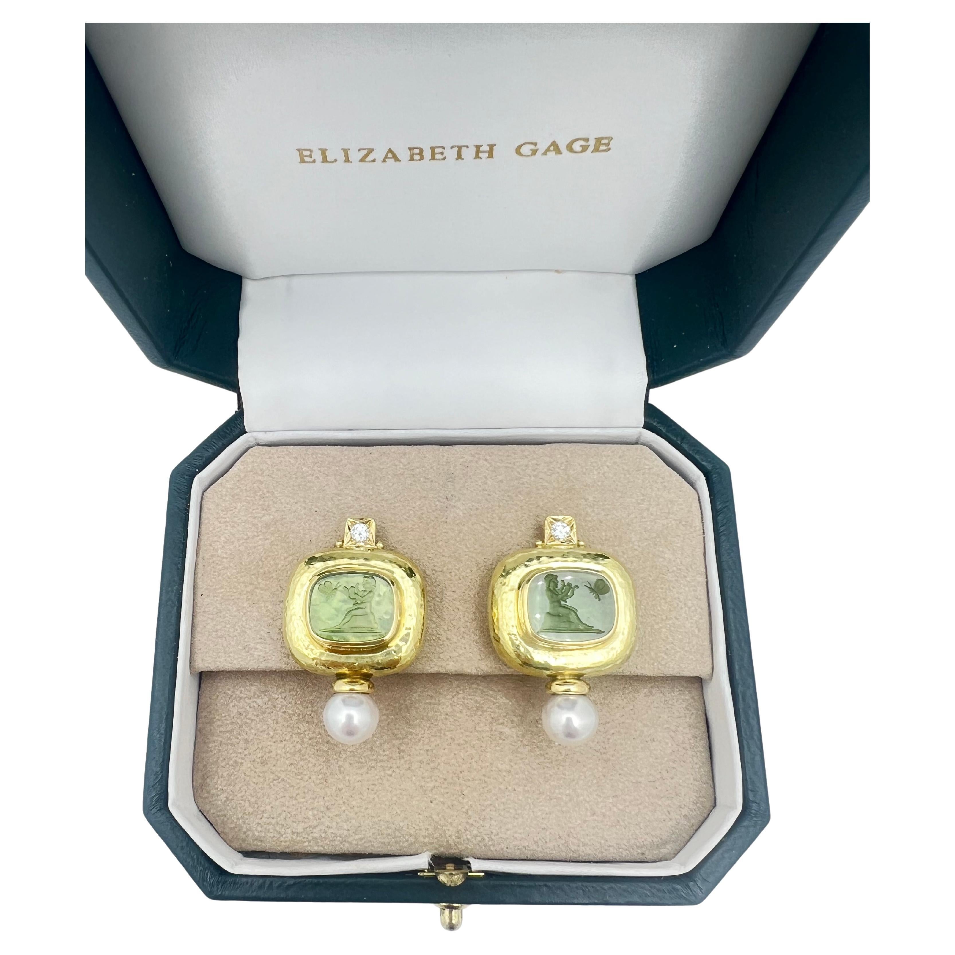 Elizabeth Gage, boucles d'oreilles Valois en or 18 carats, perles de verre vénitien entaillées et diamants Excellent état - En vente à Palm Beach, FL