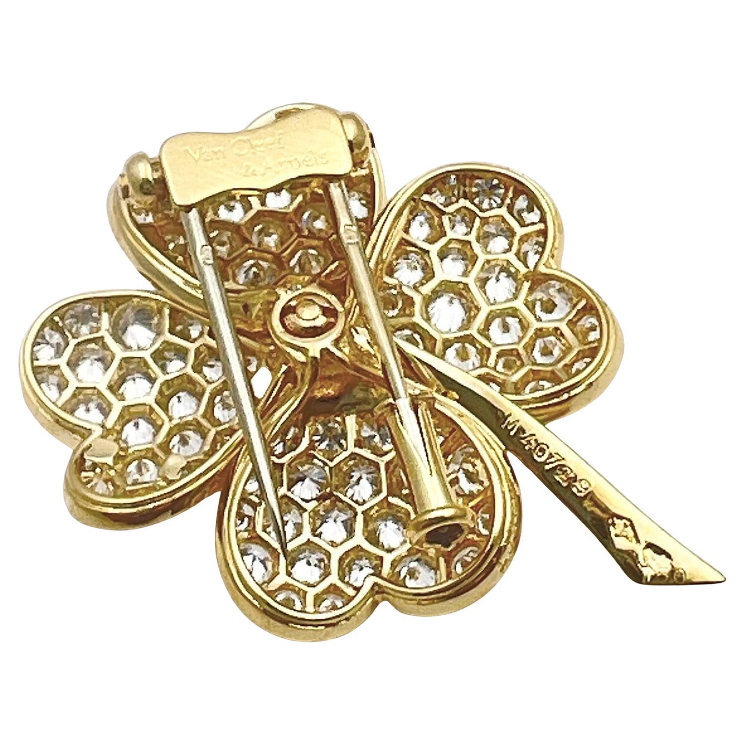 Van Cleef & Arpels 18k Yellow Gold Diamond Cosmos Clip Pendant In Excellent Condition In Palm Beach, FL