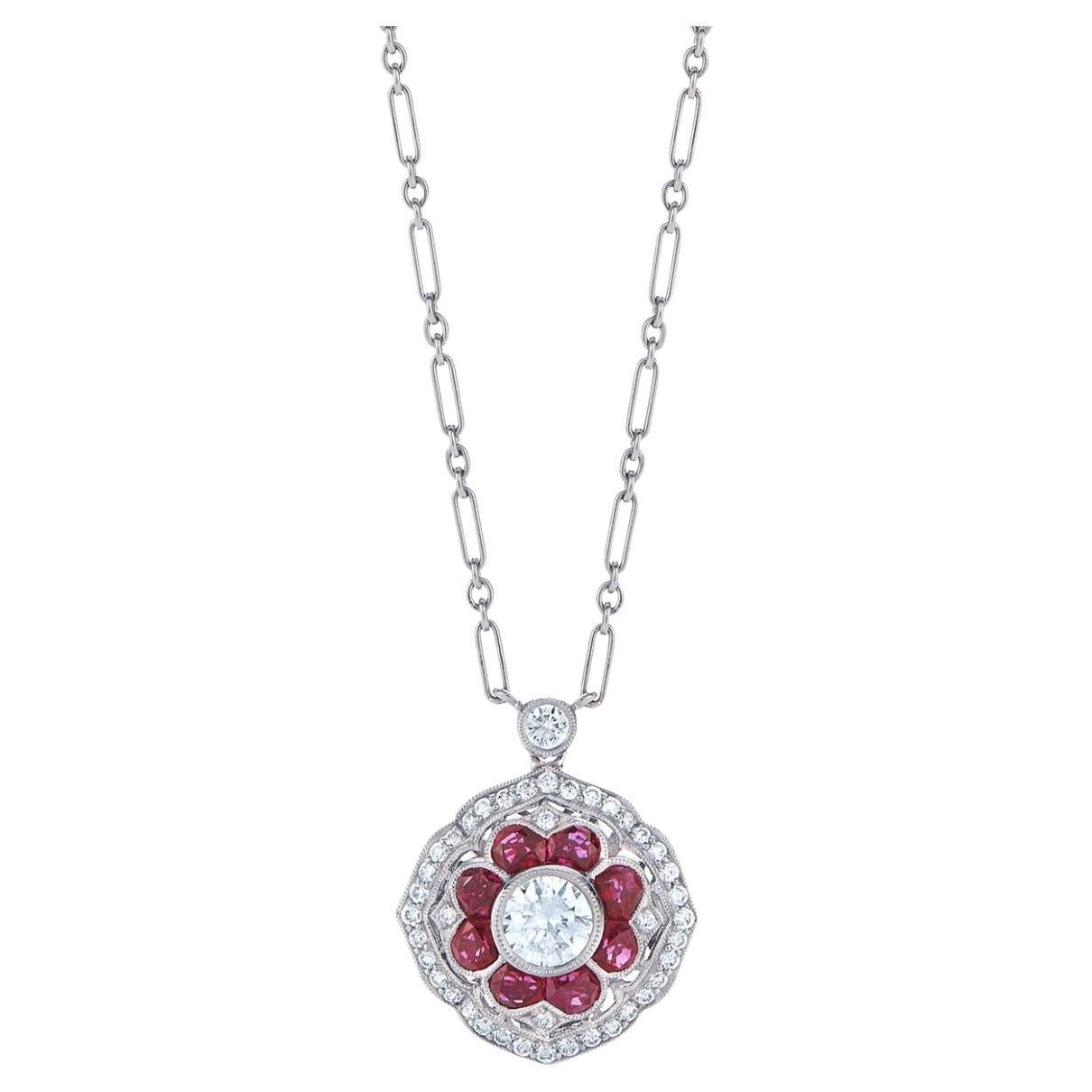 Collana con ciondolo floreale con diamante e rubino di Kwiat