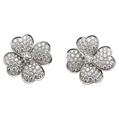 Van Cleef & Arpels, grandes boucles d'oreilles Cosmos en or blanc 18 carats avec diamants